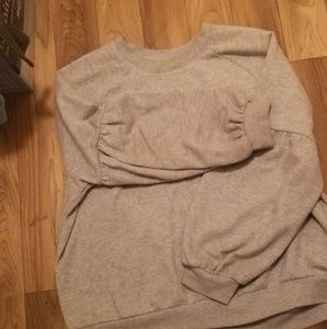 Aerie sweatshirt with extra loose sleeve